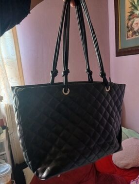 Classic Quilted Black Tote Bag - Timeless Women's Handbag